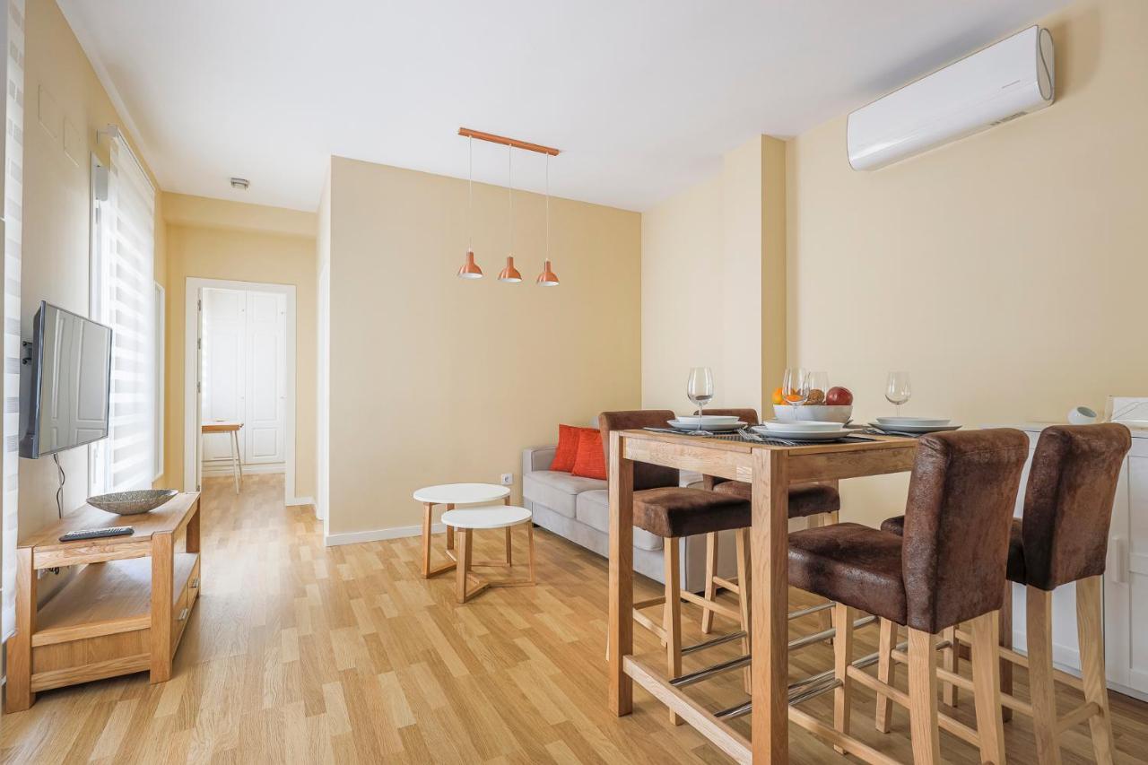 San julian 13 Apartment Sevilla Bagian luar foto